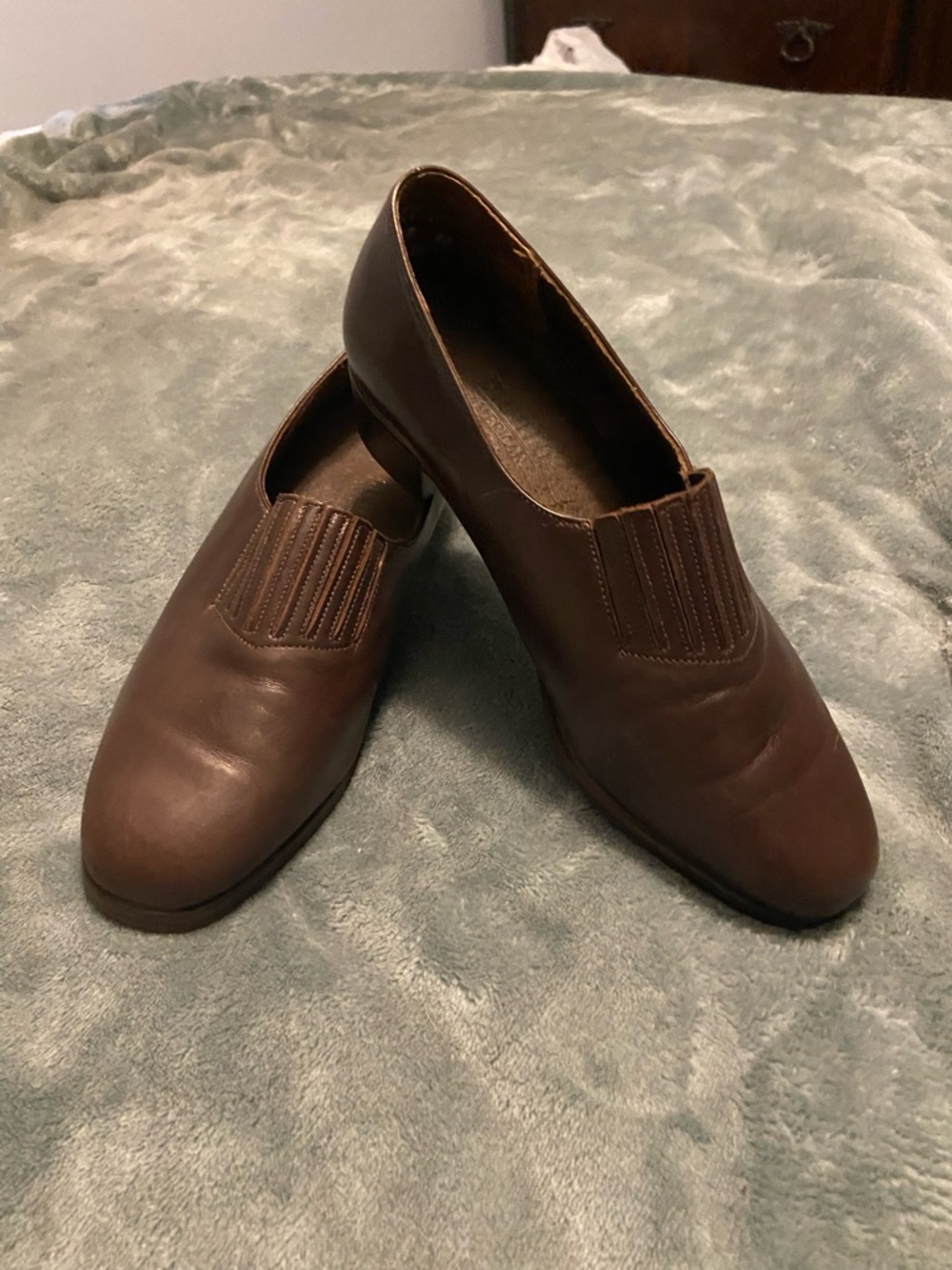 Munro Brown Leather Slip-On Flats